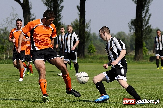 Zdjęcie w galerii na portalu naszraciborz.pl: B klasa: Wicher Płonia pokonał Zabełków wiadomości z regionu