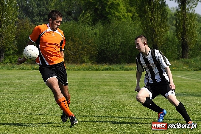 Zdjęcie w galerii na portalu naszraciborz.pl: B klasa: Wicher Płonia pokonał Zabełków wiadomości z regionu