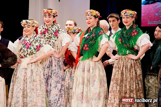 Zdjęcie w galerii na portalu naszraciborz.pl: Strzecha i przyjaciele, czyli feta na 60. urodziny wiadomości z regionu