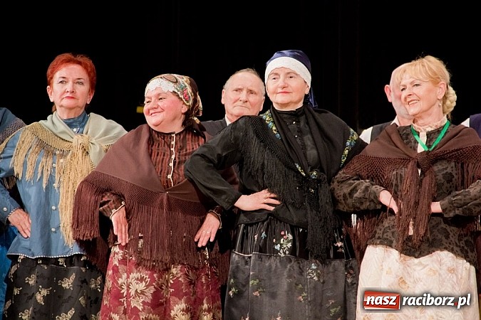 Zdjęcie w galerii na portalu naszraciborz.pl: Strzecha i przyjaciele, czyli feta na 60. urodziny wiadomości z regionu