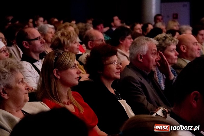 Zdjęcie w galerii na portalu naszraciborz.pl: Strzecha i przyjaciele, czyli feta na 60. urodziny wiadomości z regionu