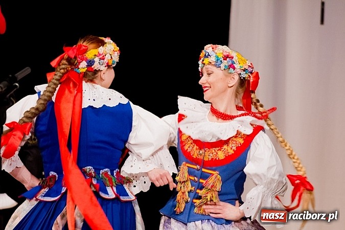 Zdjęcie w galerii na portalu naszraciborz.pl: Strzecha i przyjaciele, czyli feta na 60. urodziny wiadomości z regionu