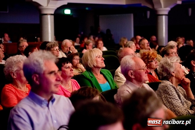 Zdjęcie w galerii na portalu naszraciborz.pl: Strzecha i przyjaciele, czyli feta na 60. urodziny wiadomości z regionu