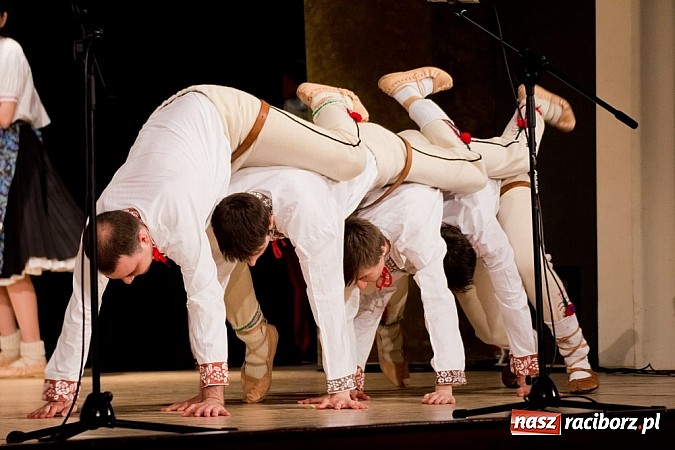 Zdjęcie w galerii na portalu naszraciborz.pl: Strzecha i przyjaciele, czyli feta na 60. urodziny wiadomości z regionu
