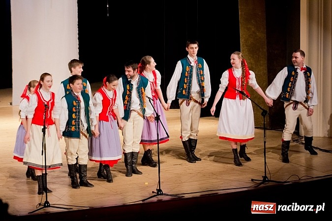 Zdjęcie w galerii na portalu naszraciborz.pl: Strzecha i przyjaciele, czyli feta na 60. urodziny wiadomości z regionu