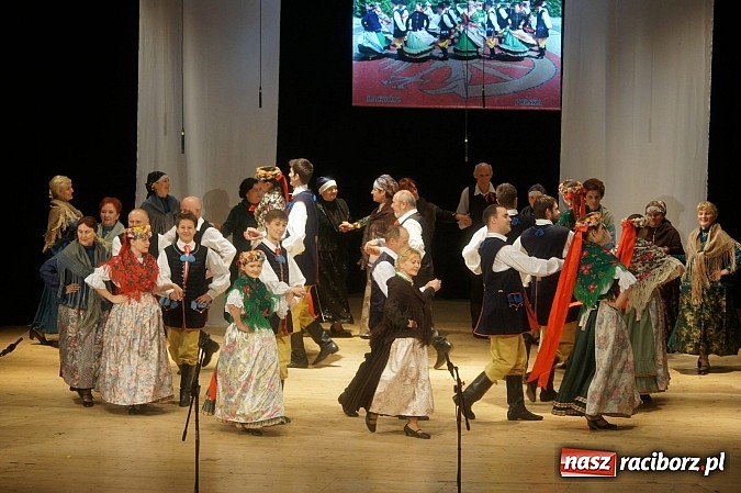 Zdjęcie w galerii na portalu naszraciborz.pl: Strzecha i przyjaciele, czyli feta na 60. urodziny wiadomości z regionu