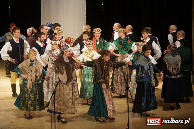 Zdjęcie w galerii na portalu naszraciborz.pl: Strzecha i przyjaciele, czyli feta na 60. urodziny wiadomości z regionu