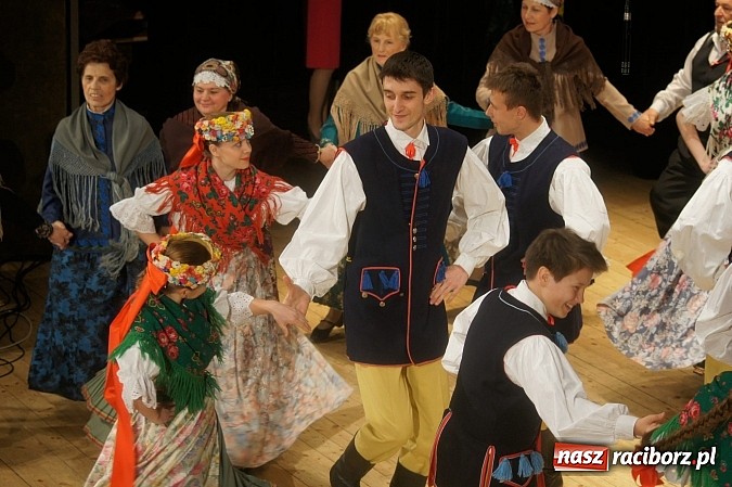 Zdjęcie w galerii na portalu naszraciborz.pl: Strzecha i przyjaciele, czyli feta na 60. urodziny wiadomości z regionu