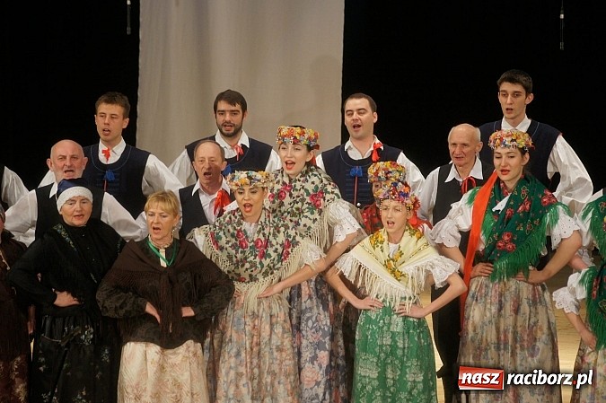 Zdjęcie w galerii na portalu naszraciborz.pl: Strzecha i przyjaciele, czyli feta na 60. urodziny wiadomości z regionu