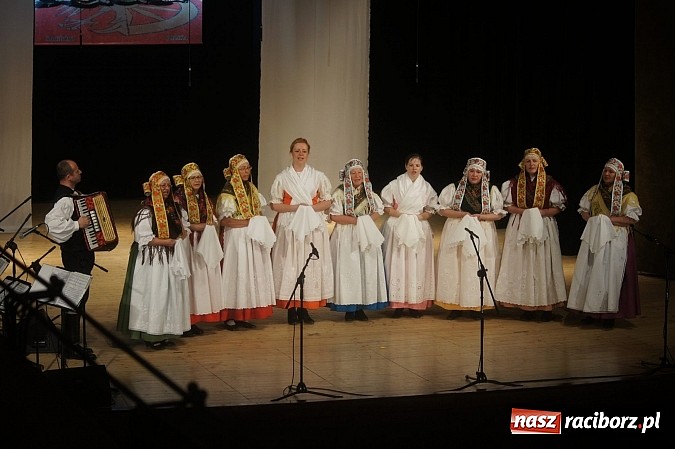 Zdjęcie w galerii na portalu naszraciborz.pl: Strzecha i przyjaciele, czyli feta na 60. urodziny wiadomości z regionu