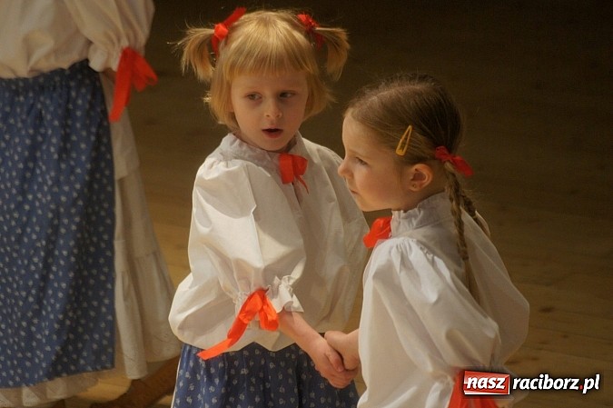 Zdjęcie w galerii na portalu naszraciborz.pl: Strzecha i przyjaciele, czyli feta na 60. urodziny wiadomości z regionu