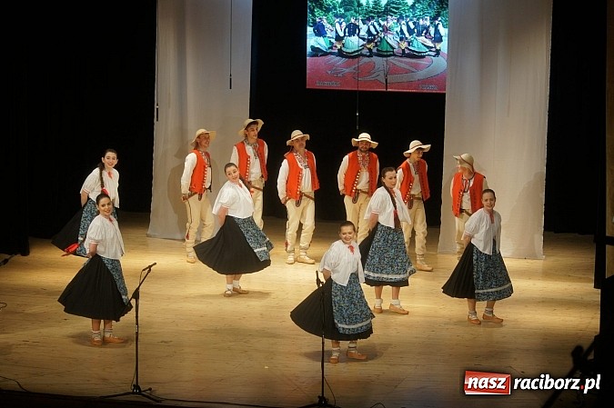 Zdjęcie w galerii na portalu naszraciborz.pl: Strzecha i przyjaciele, czyli feta na 60. urodziny wiadomości z regionu