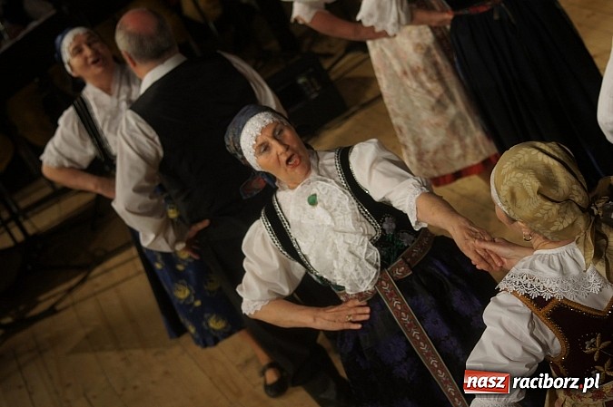 Zdjęcie w galerii na portalu naszraciborz.pl: Strzecha i przyjaciele, czyli feta na 60. urodziny wiadomości z regionu