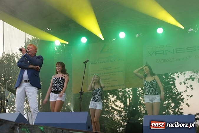 Zdjęcie w galerii na portalu naszraciborz.pl: Mona Lisa, Szołtysek i Universe rozgrzali publiczność na majówce w Nędzy!  wiadomości z regionu