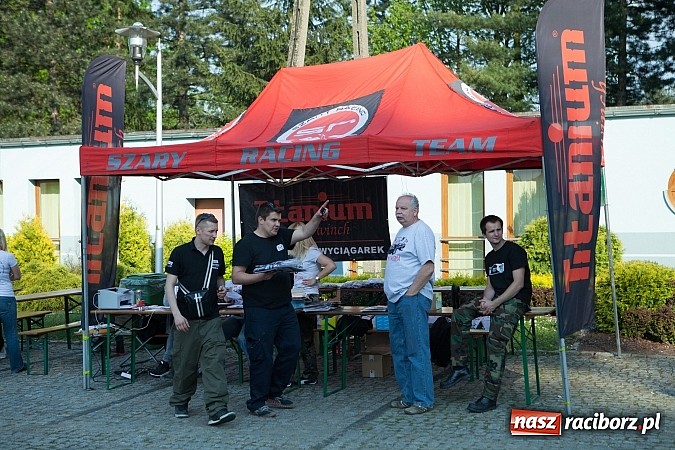 Zdjęcie w galerii na portalu naszraciborz.pl: Fani jazdy terenowej zjechali do Szymocic  wiadomości z regionu