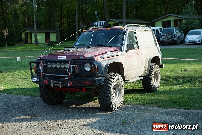 Zdjęcie w galerii na portalu naszraciborz.pl: Fani jazdy terenowej zjechali do Szymocic  wiadomości z regionu