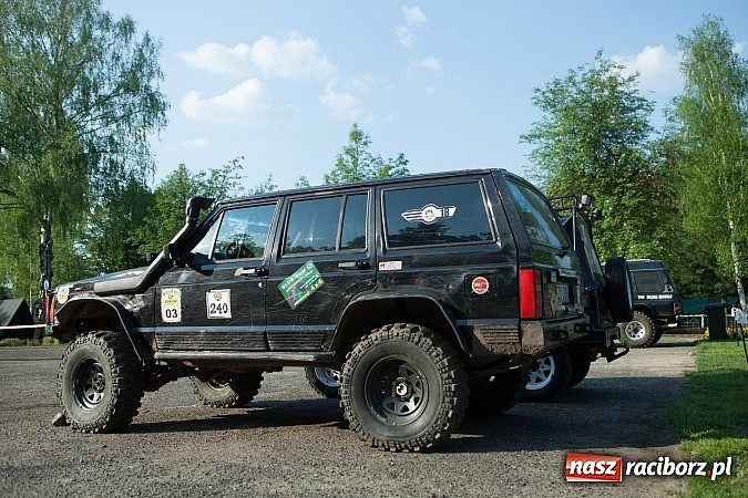 Zdjęcie w galerii na portalu naszraciborz.pl: Fani jazdy terenowej zjechali do Szymocic  wiadomości z regionu