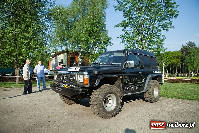 Zdjęcie w galerii na portalu naszraciborz.pl: Fani jazdy terenowej zjechali do Szymocic  wiadomości z regionu