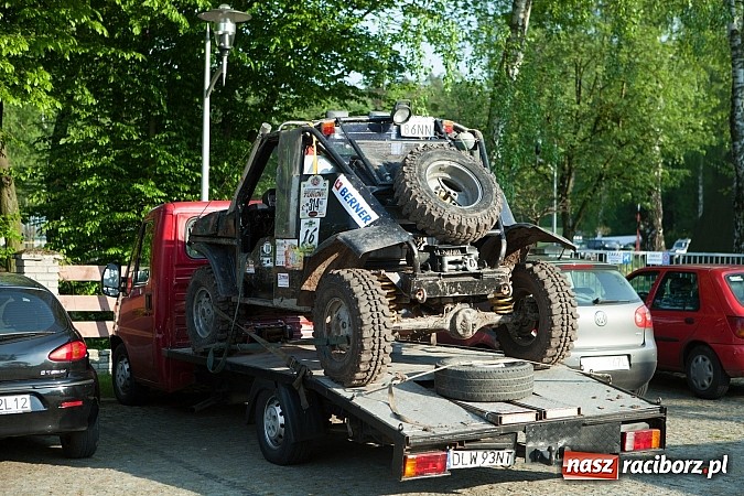 Zdjęcie w galerii na portalu naszraciborz.pl: Fani jazdy terenowej zjechali do Szymocic  wiadomości z regionu