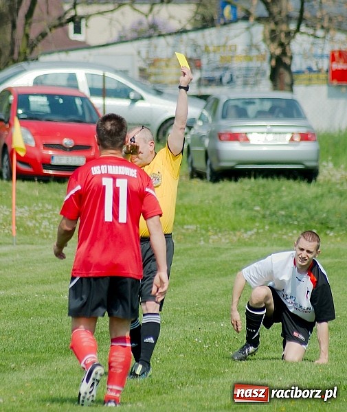 Zdjęcie w galerii na portalu naszraciborz.pl: Bieńkowice z Markowicami na remis. Piękne uderzenie Bogusława Zientka wiadomości z regionu