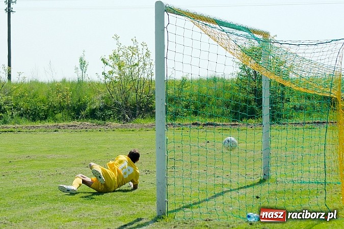 Zdjęcie w galerii na portalu naszraciborz.pl: Dawid Kubica katem Wojnowic wiadomości z regionu