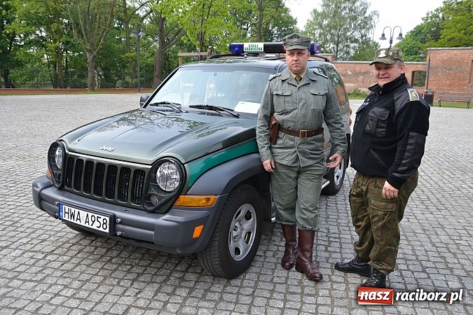 Zdjęcie w galerii na portalu naszraciborz.pl: 10 lat Polski w UE. Piknik ze Strażą Graniczną na Zamku Piastowskim wiadomości z regionu