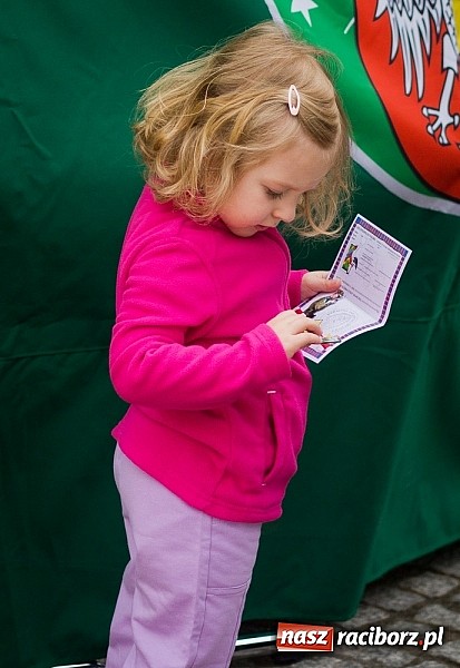 Zdjęcie w galerii na portalu naszraciborz.pl: 10 lat Polski w UE. Piknik ze Strażą Graniczną na Zamku Piastowskim wiadomości z regionu