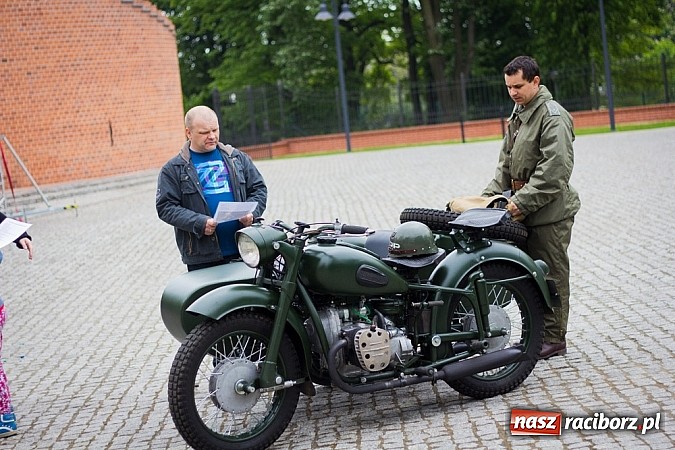 Zdjęcie w galerii na portalu naszraciborz.pl: 10 lat Polski w UE. Piknik ze Strażą Graniczną na Zamku Piastowskim wiadomości z regionu