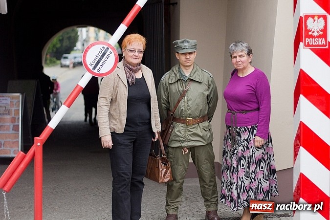 Zdjęcie w galerii na portalu naszraciborz.pl: 10 lat Polski w UE. Piknik ze Strażą Graniczną na Zamku Piastowskim wiadomości z regionu