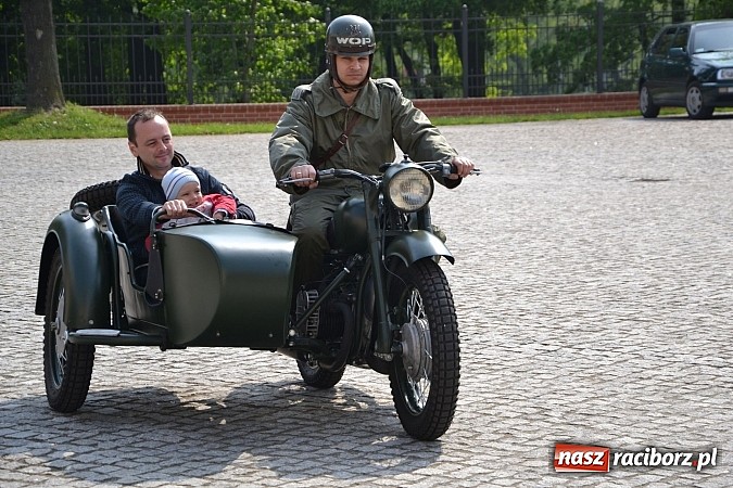 Zdjęcie w galerii na portalu naszraciborz.pl: 10 lat Polski w UE. Piknik ze Strażą Graniczną na Zamku Piastowskim wiadomości z regionu