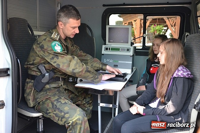 Zdjęcie w galerii na portalu naszraciborz.pl: 10 lat Polski w UE. Piknik ze Strażą Graniczną na Zamku Piastowskim wiadomości z regionu