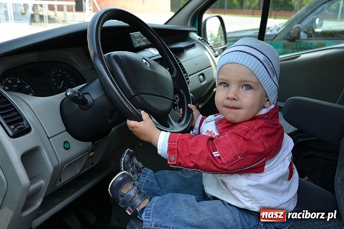 Zdjęcie w galerii na portalu naszraciborz.pl: 10 lat Polski w UE. Piknik ze Strażą Graniczną na Zamku Piastowskim wiadomości z regionu