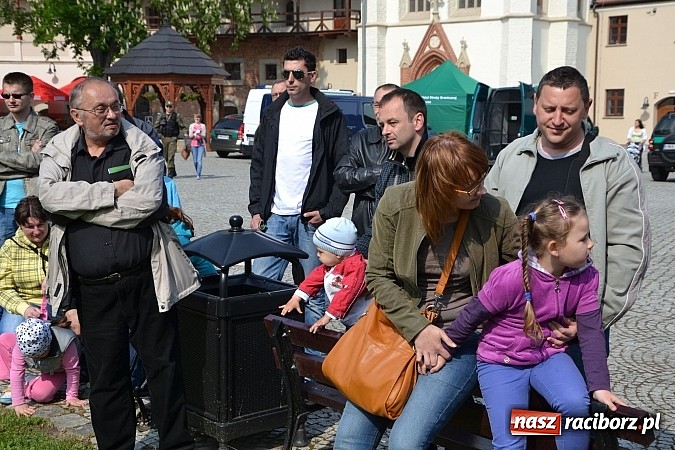 Zdjęcie w galerii na portalu naszraciborz.pl: 10 lat Polski w UE. Piknik ze Strażą Graniczną na Zamku Piastowskim wiadomości z regionu