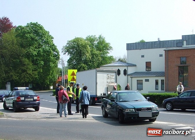 Zdjęcie w galerii na portalu naszraciborz.pl: Kolizja w samym centrum Rud  wiadomości z regionu