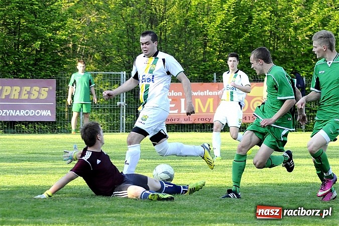 Zdjęcie w galerii na portalu naszraciborz.pl: Rudy uratowały punkt w ostatniej minucie wiadomości z regionu