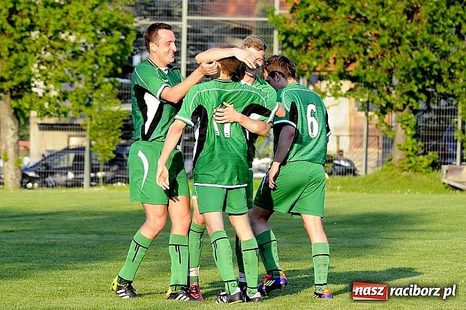 Zdjęcie w galerii na portalu naszraciborz.pl: Rudy uratowały punkt w ostatniej minucie wiadomości z regionu