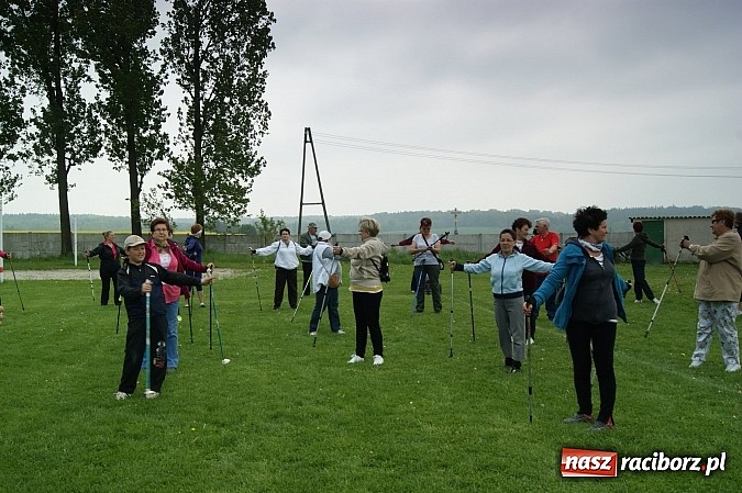 Zdjęcie w galerii na portalu naszraciborz.pl: Nordic walking na szlakach pogranicza wiadomości z regionu
