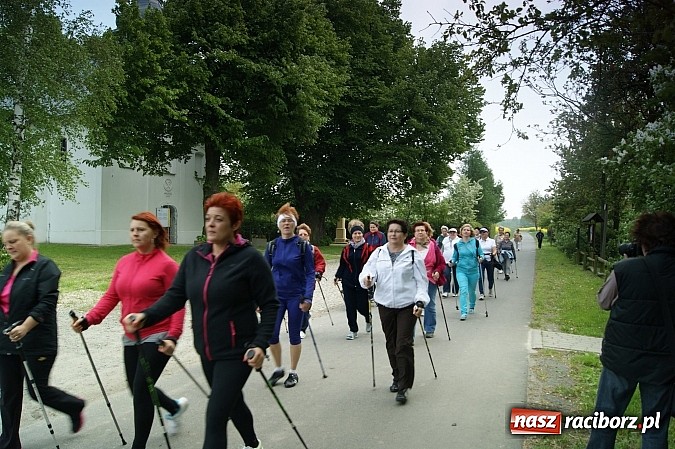 Zdjęcie w galerii na portalu naszraciborz.pl: Nordic walking na szlakach pogranicza wiadomości z regionu