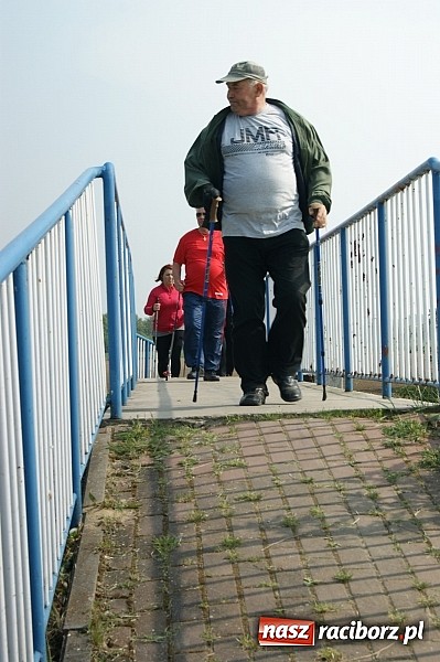 Zdjęcie w galerii na portalu naszraciborz.pl: Nordic walking na szlakach pogranicza wiadomości z regionu