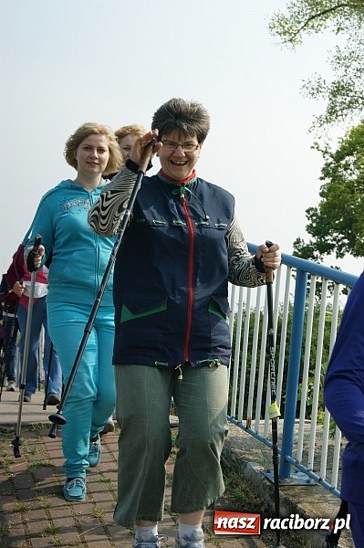 Zdjęcie w galerii na portalu naszraciborz.pl: Nordic walking na szlakach pogranicza wiadomości z regionu