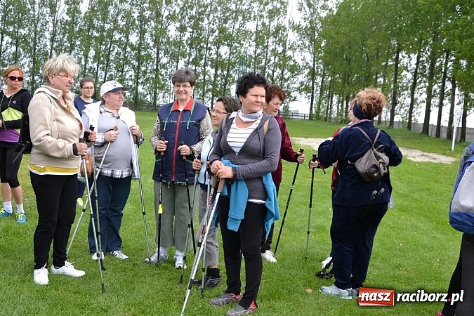 Zdjęcie w galerii na portalu naszraciborz.pl: Nordic walking na szlakach pogranicza wiadomości z regionu