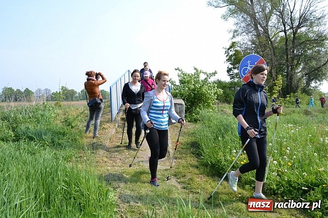 Zdjęcie w galerii na portalu naszraciborz.pl: Nordic walking na szlakach pogranicza wiadomości z regionu