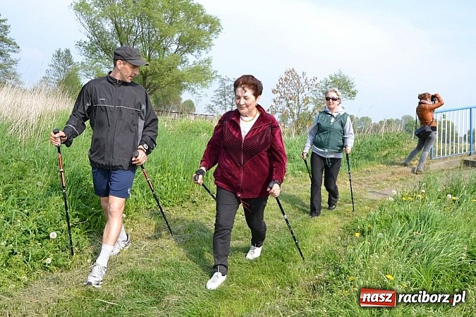 Zdjęcie w galerii na portalu naszraciborz.pl: Nordic walking na szlakach pogranicza wiadomości z regionu