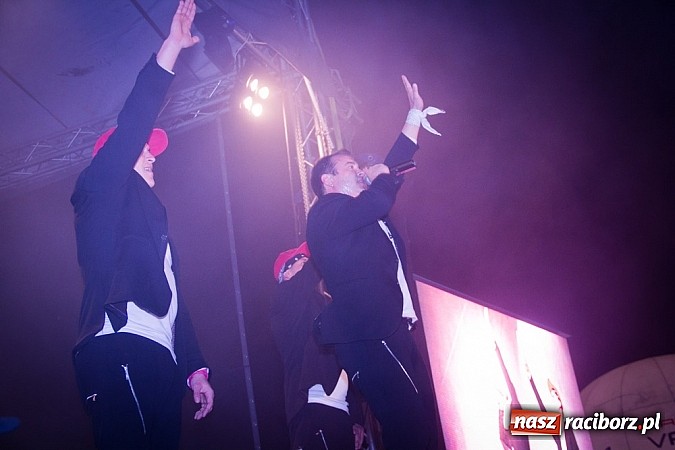 Zdjęcie w galerii na portalu naszraciborz.pl: Disco polo gromadzi tłumy - Weekend w Nędzy wiadomości z regionu