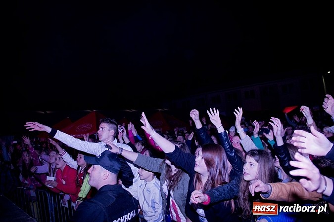 Zdjęcie w galerii na portalu naszraciborz.pl: Disco polo gromadzi tłumy - Weekend w Nędzy wiadomości z regionu