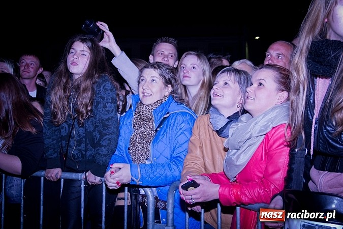 Zdjęcie w galerii na portalu naszraciborz.pl: Disco polo gromadzi tłumy - Weekend w Nędzy wiadomości z regionu