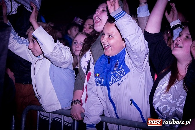 Zdjęcie w galerii na portalu naszraciborz.pl: Disco polo gromadzi tłumy - Weekend w Nędzy wiadomości z regionu