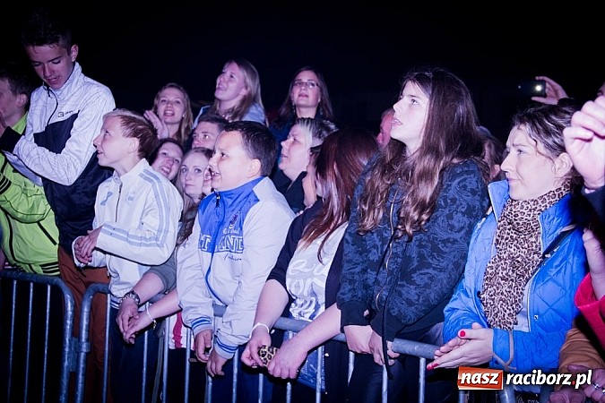 Zdjęcie w galerii na portalu naszraciborz.pl: Disco polo gromadzi tłumy - Weekend w Nędzy wiadomości z regionu