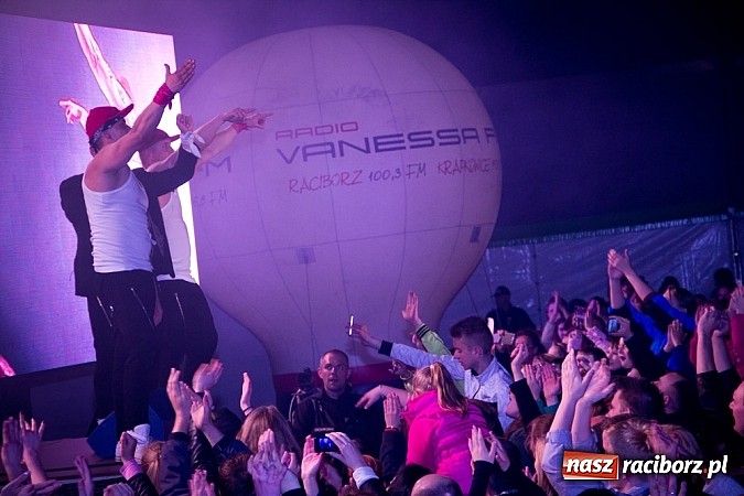 Zdjęcie w galerii na portalu naszraciborz.pl: Disco polo gromadzi tłumy - Weekend w Nędzy wiadomości z regionu