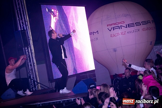 Zdjęcie w galerii na portalu naszraciborz.pl: Disco polo gromadzi tłumy - Weekend w Nędzy wiadomości z regionu